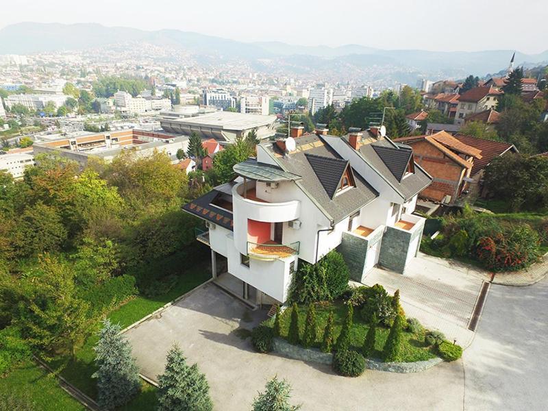 Villa Skenderija West By Poppy Сараєво Екстер'єр фото